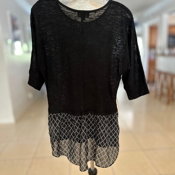 Iz Byer Black Boxy 3/4 Sleeve Blouse - Picture 3 of 3